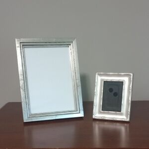 Elegant Silver Picture Frame Set